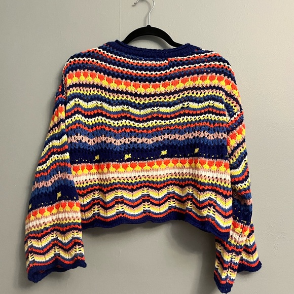 Crochet Knit Bell Sleeve Cropped Sweater - Picture 4 of 5